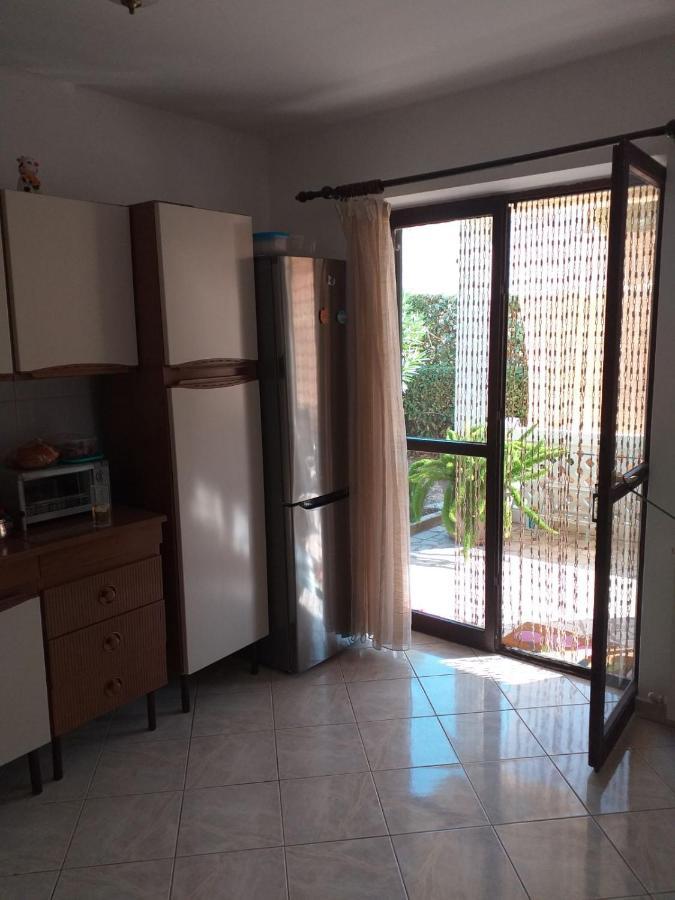 Villa Kadinela, 200M From Kamenjak, Huge Quiet Garden With Barbecue, 2 New Kitchens Premantura Ngoại thất bức ảnh