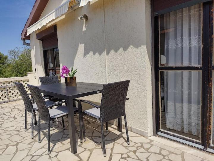 Villa Kadinela, 200M From Kamenjak, Huge Quiet Garden With Barbecue, 2 New Kitchens Premantura Ngoại thất bức ảnh